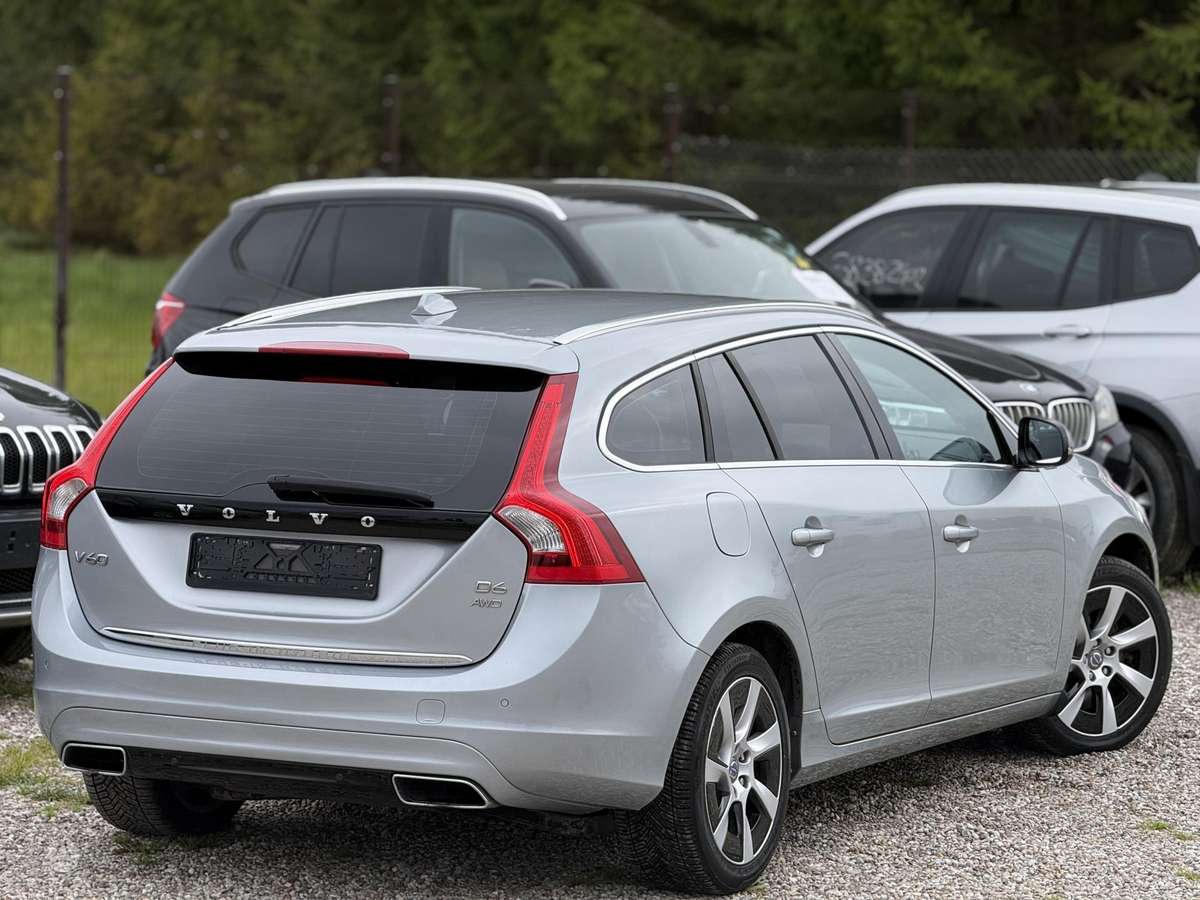 Volvo V60 2013 — interior