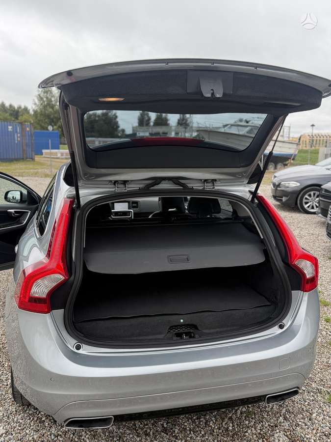 Volvo V60 2013 — photo 5