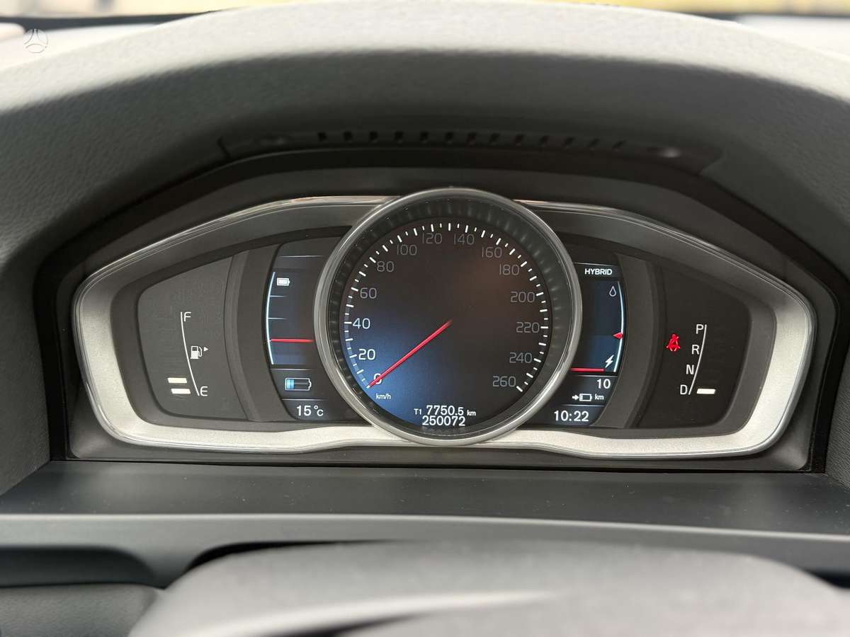 Volvo V60 2013 — photo 11