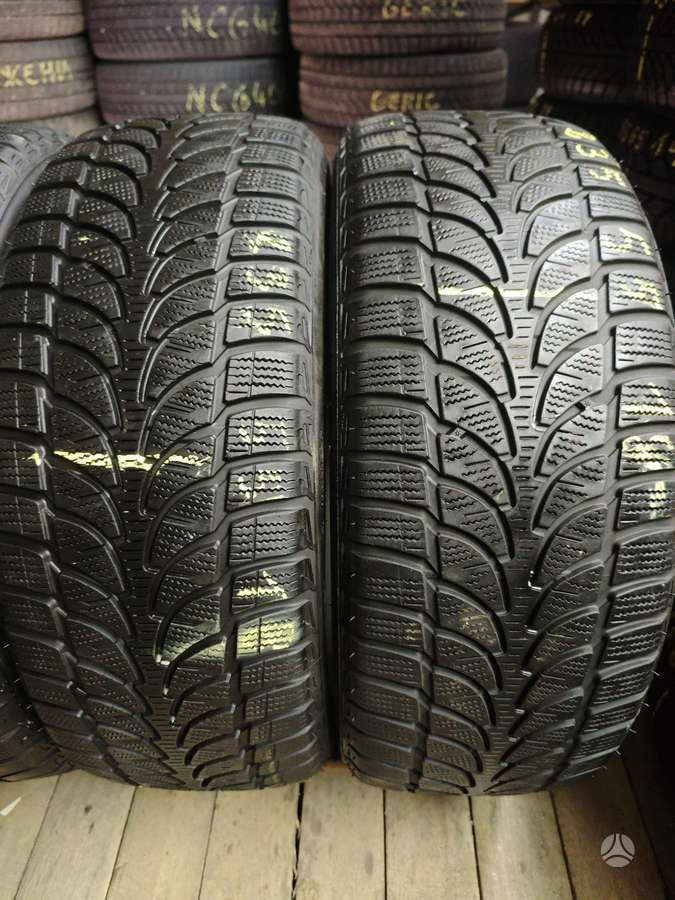 Bridgestone BLIZZAK LM-80 evo, winter 235/55 R18