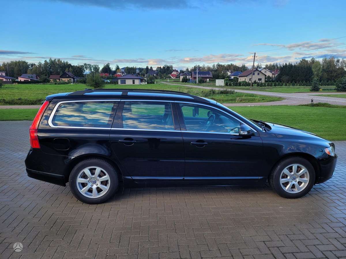 Volvo V70, 2.4 l., wagon