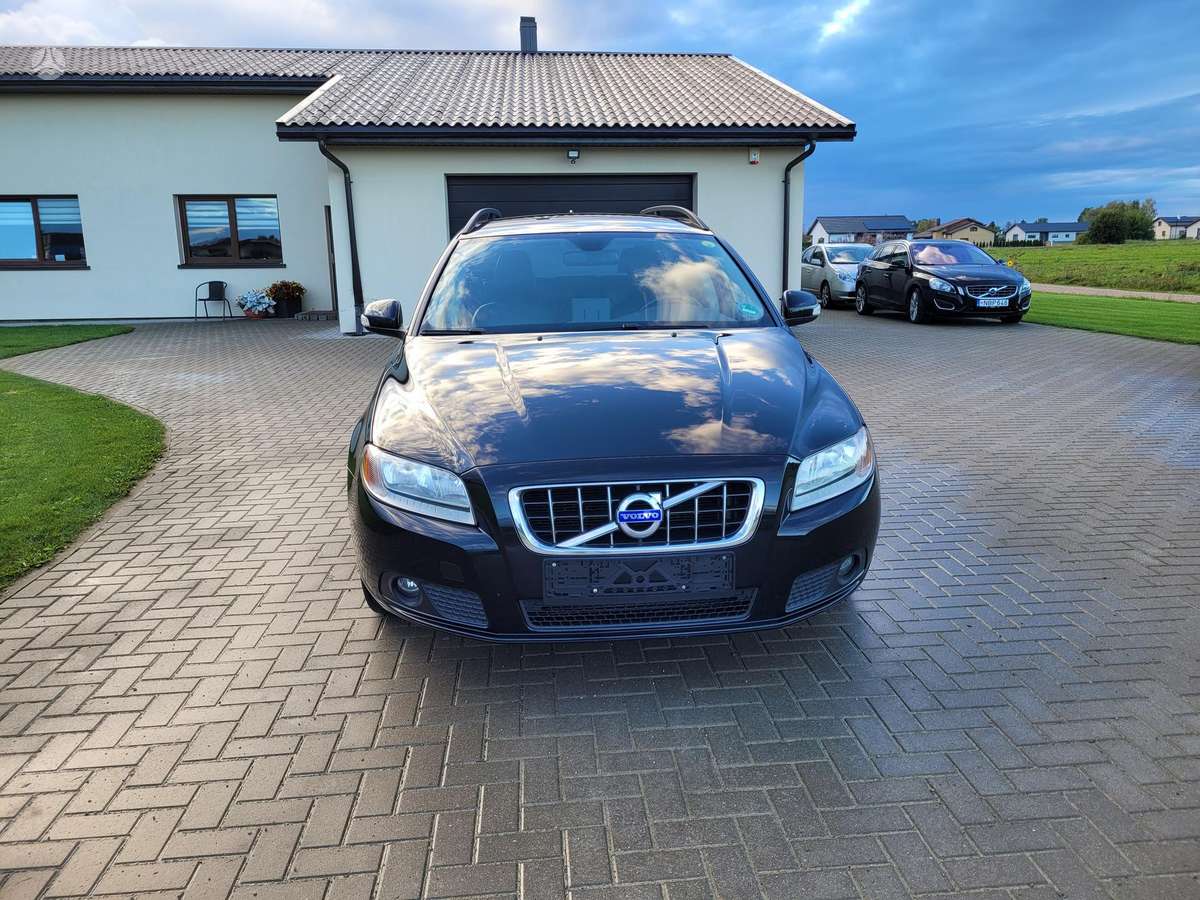 Volvo V70, 2.4 l., wagon