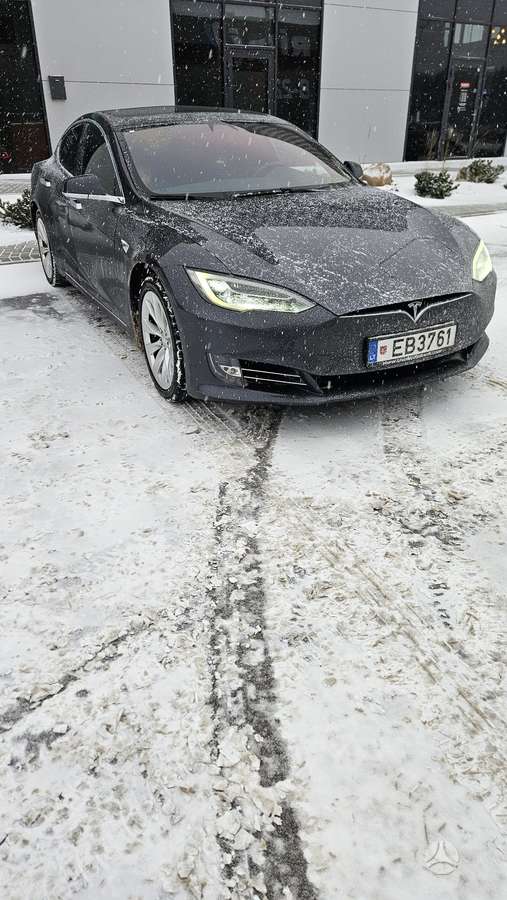 Tesla Model S, saloon / sedan