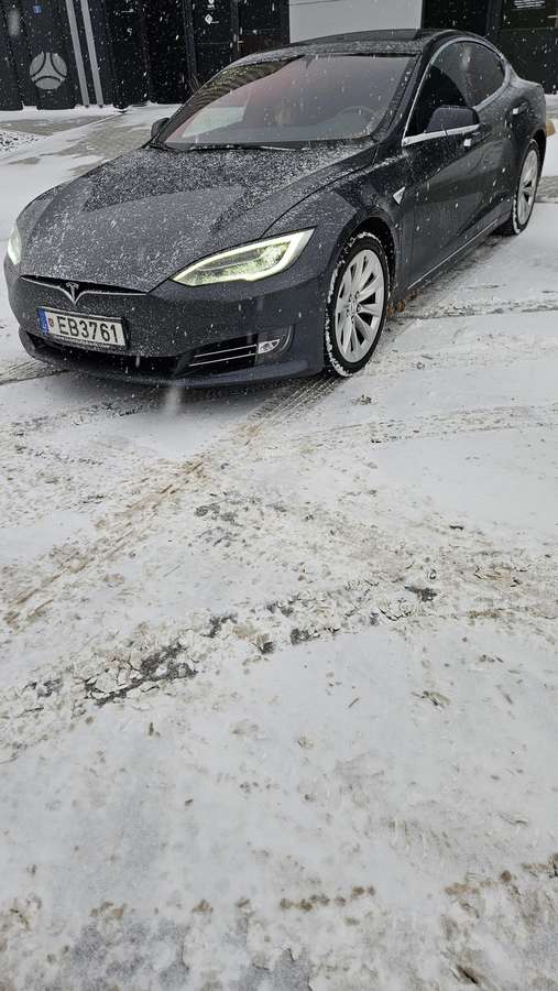 Tesla Model S, saloon / sedan