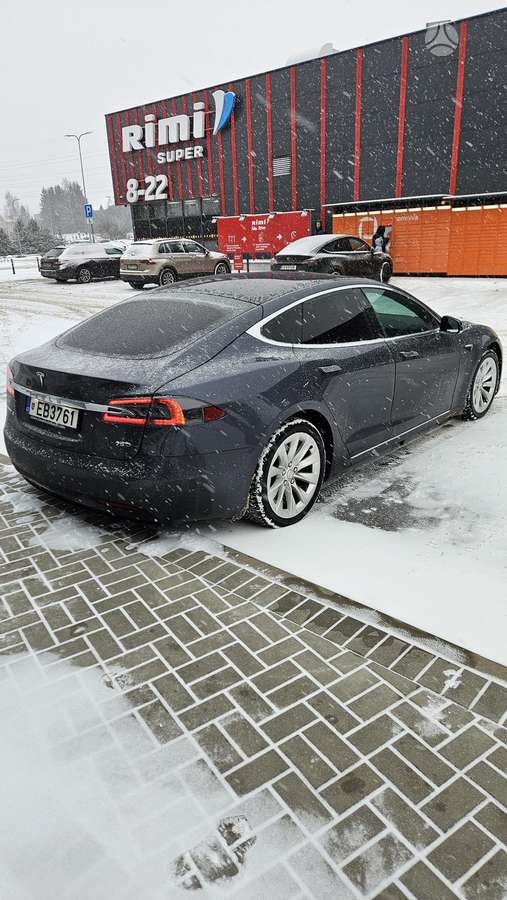 Tesla Model S, saloon / sedan