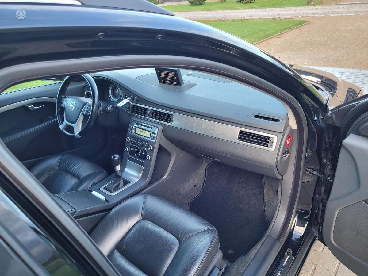 Volvo V70, 2.4 l., universalas