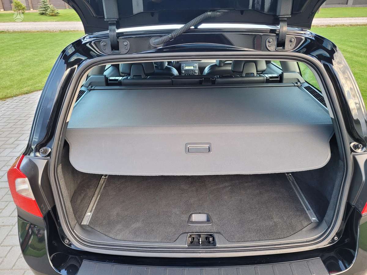 Volvo V70, 2.4 l., wagon