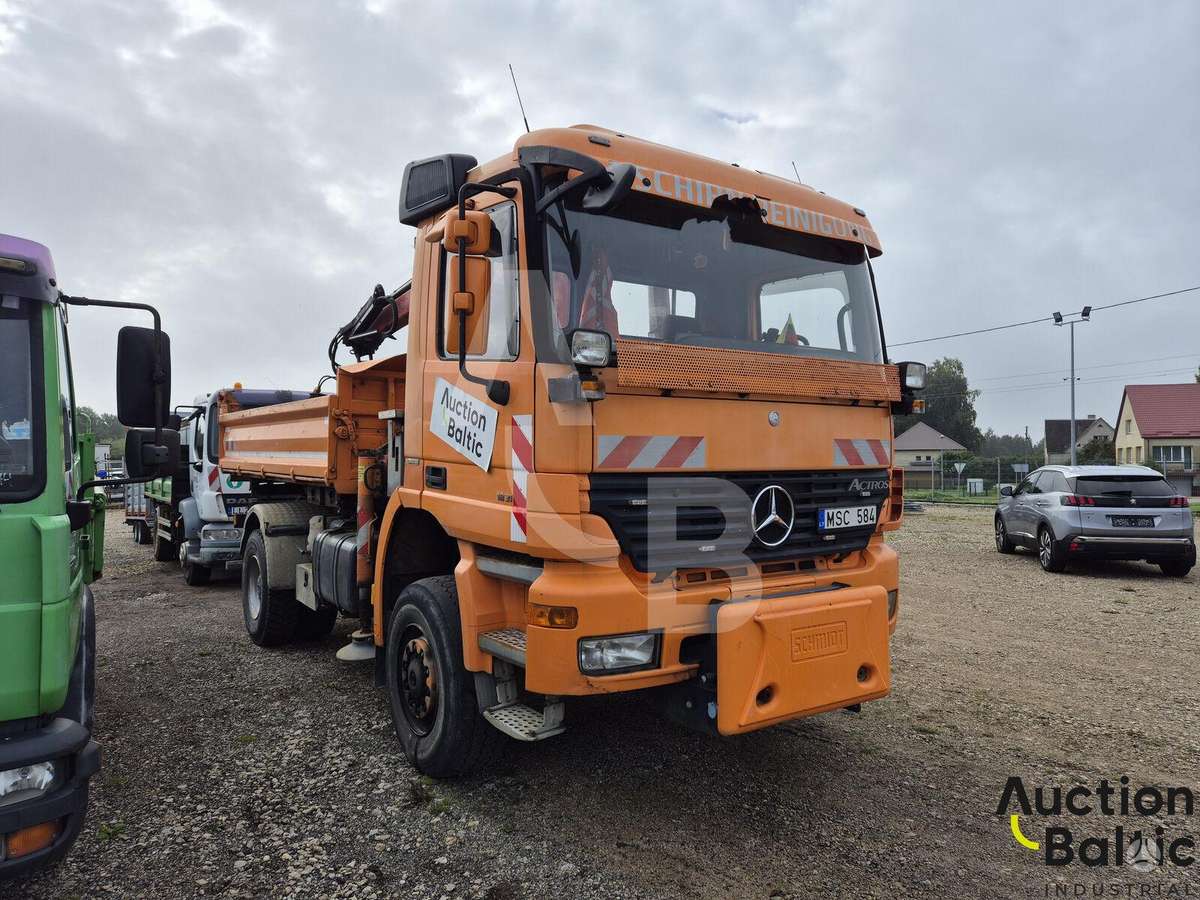Mercedes-Benz Actros 1831, самосвалы