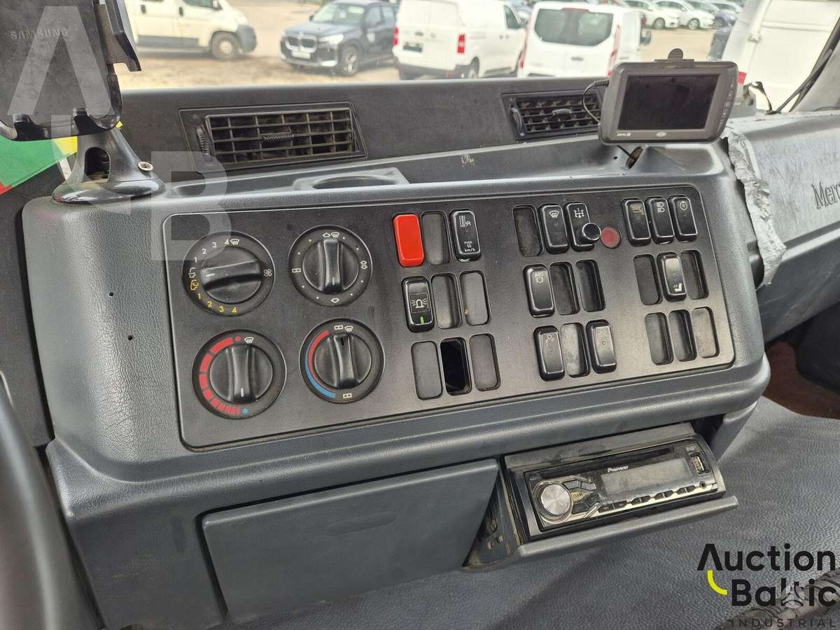 Mercedes-Benz Actros 1831, самосвалы