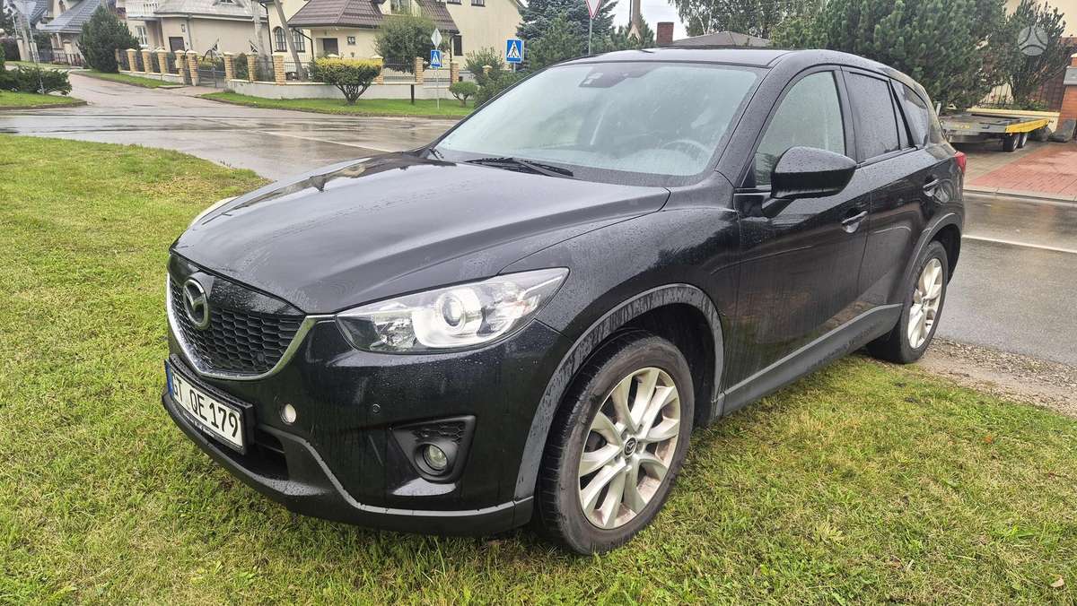 Mazda CX-5, 2.2 l., off-road / crossover