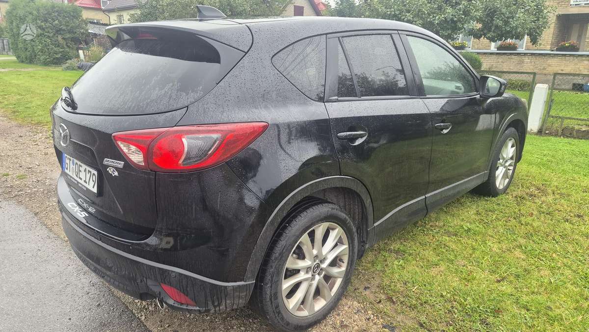 Mazda CX-5, 2.2 l., off-road / crossover