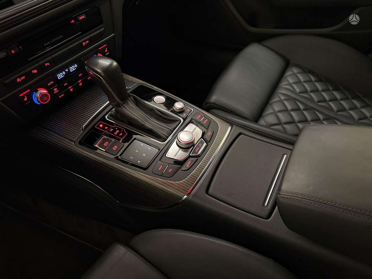 Audi A6, 3.0 l., sedanas