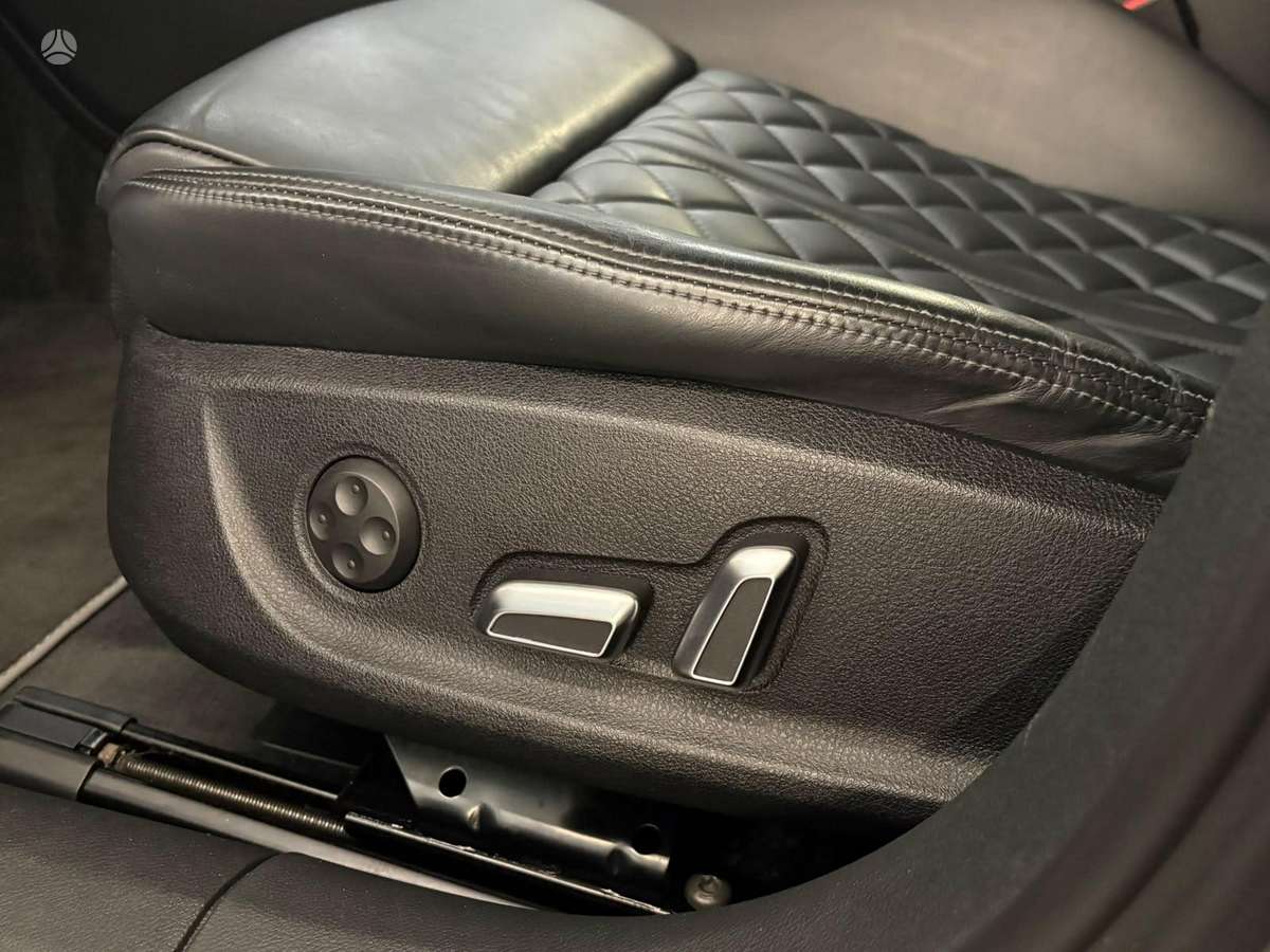 Audi A6, 3.0 l., sedanas