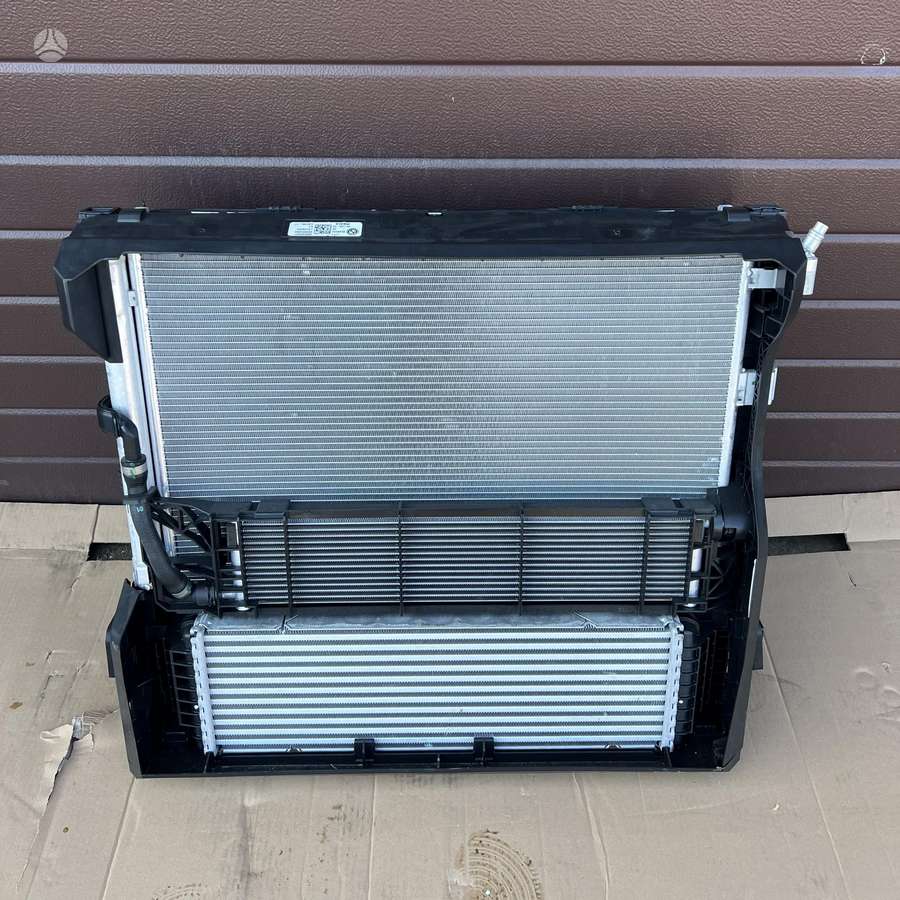 BMW X7 body parts
