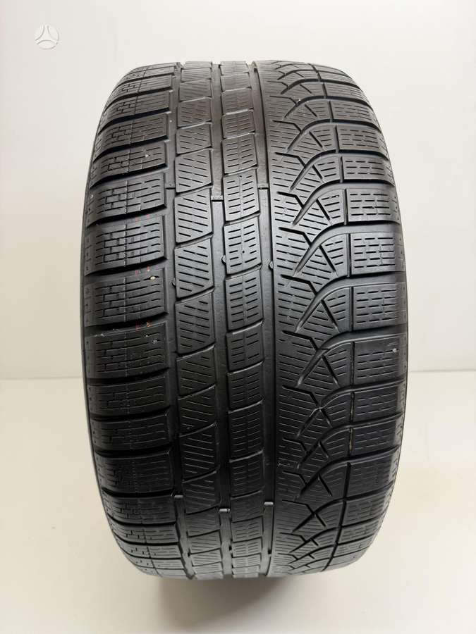 Pirelli P-Zero Winter *MO 2024m, žieminės 275/35 R20