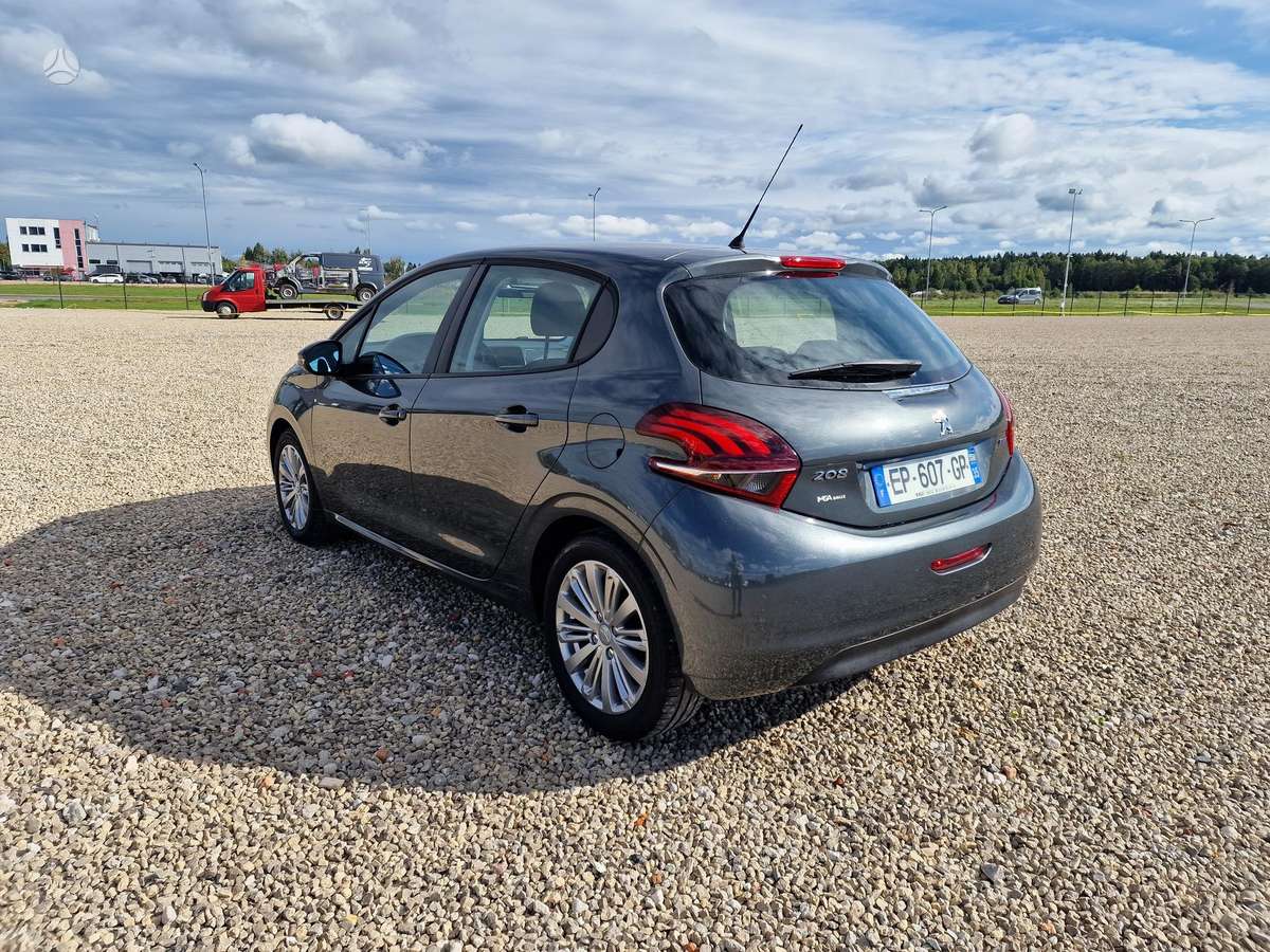 Peugeot 208, 1.2 l., Хэтчбек