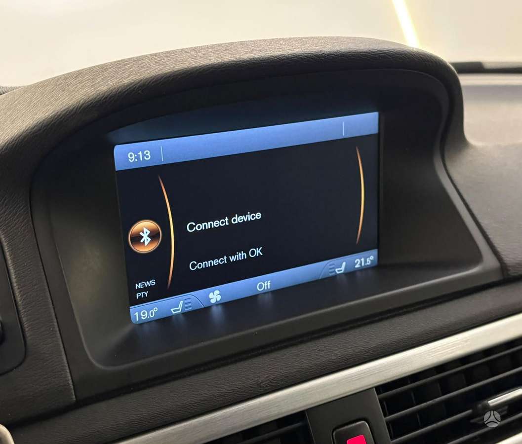 Volvo XC70, 2.4 l., wagon