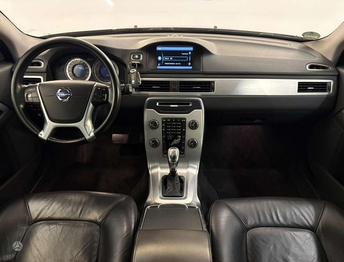 Volvo XC70, 2.4 l., wagon