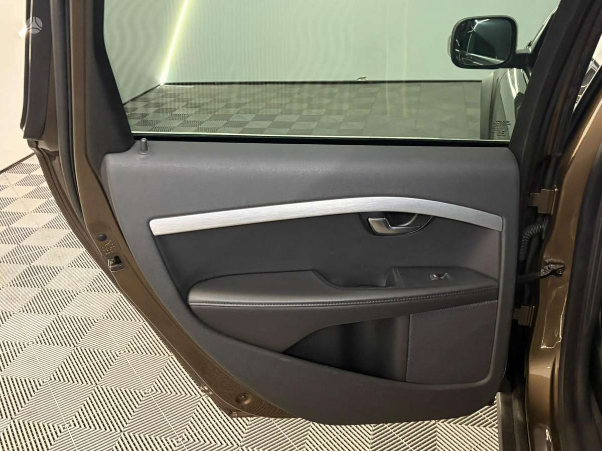 Volvo XC70, 2.4 l., Универсал
