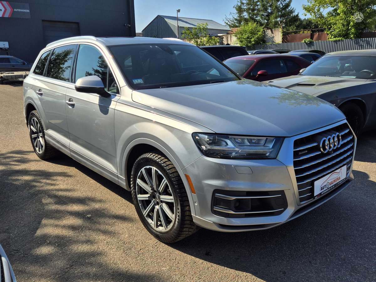 Audi Q7, 3.0 l., off-road / crossover