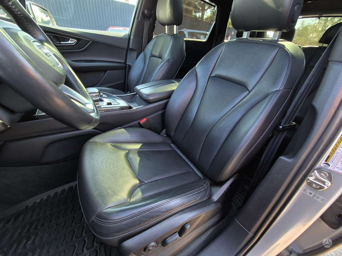 Audi Q7, 3.0 l., off-road / crossover