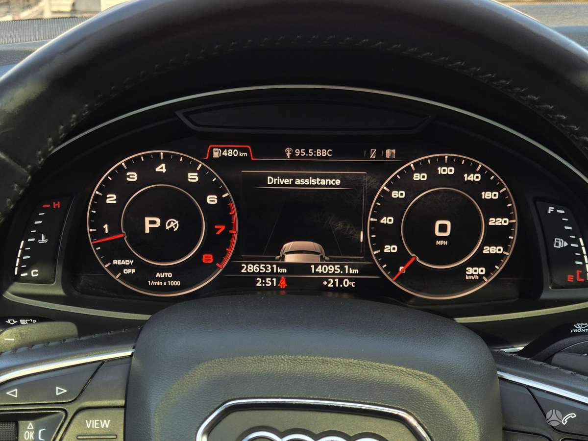 Audi Q7, 3.0 l., off-road / crossover