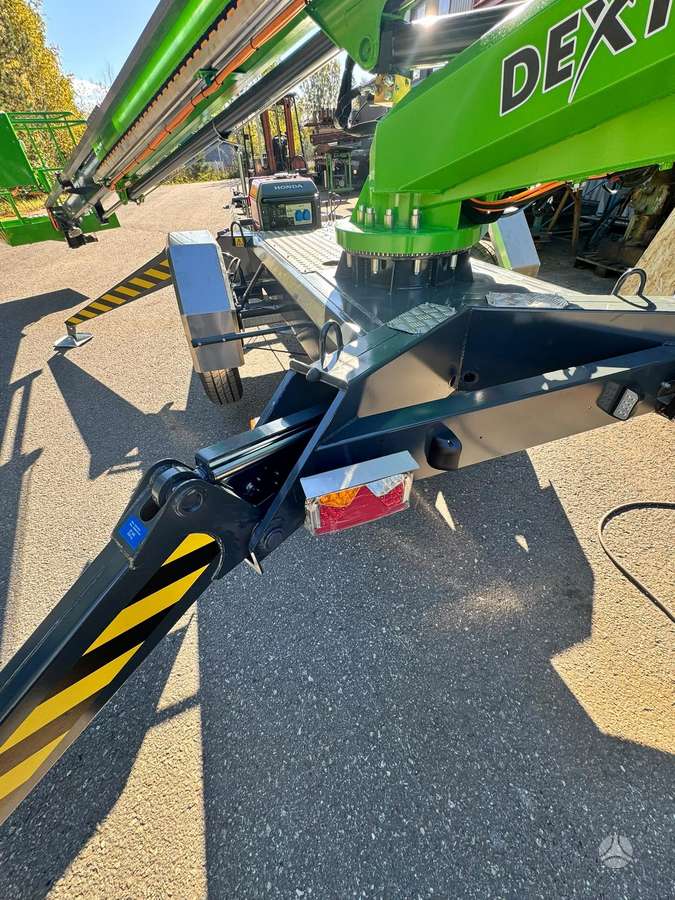 Dexter 15Z, articulated lifts