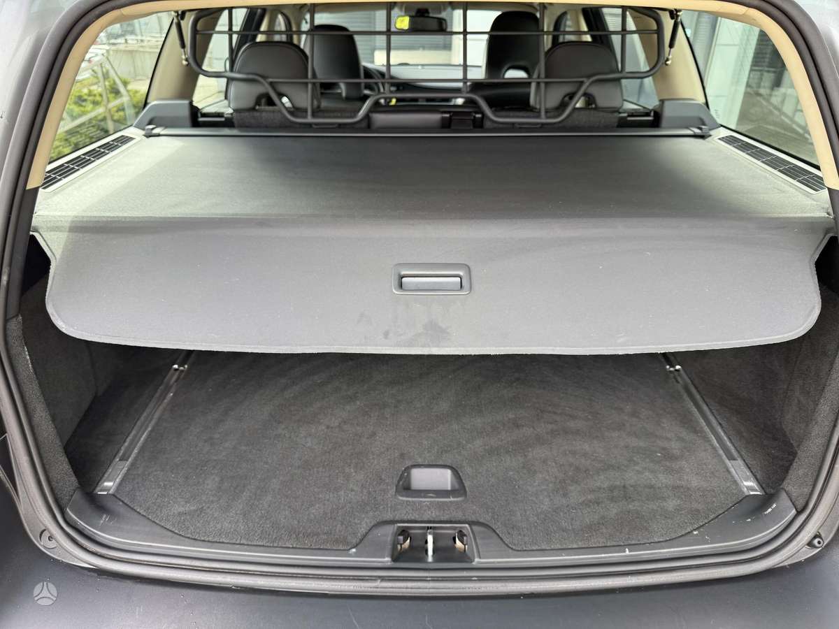 Volvo XC70, 2.4 l., wagon