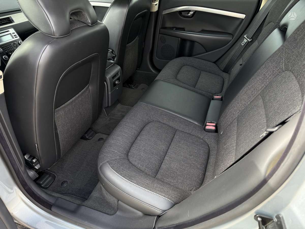 Volvo XC70, 2.4 l., Универсал