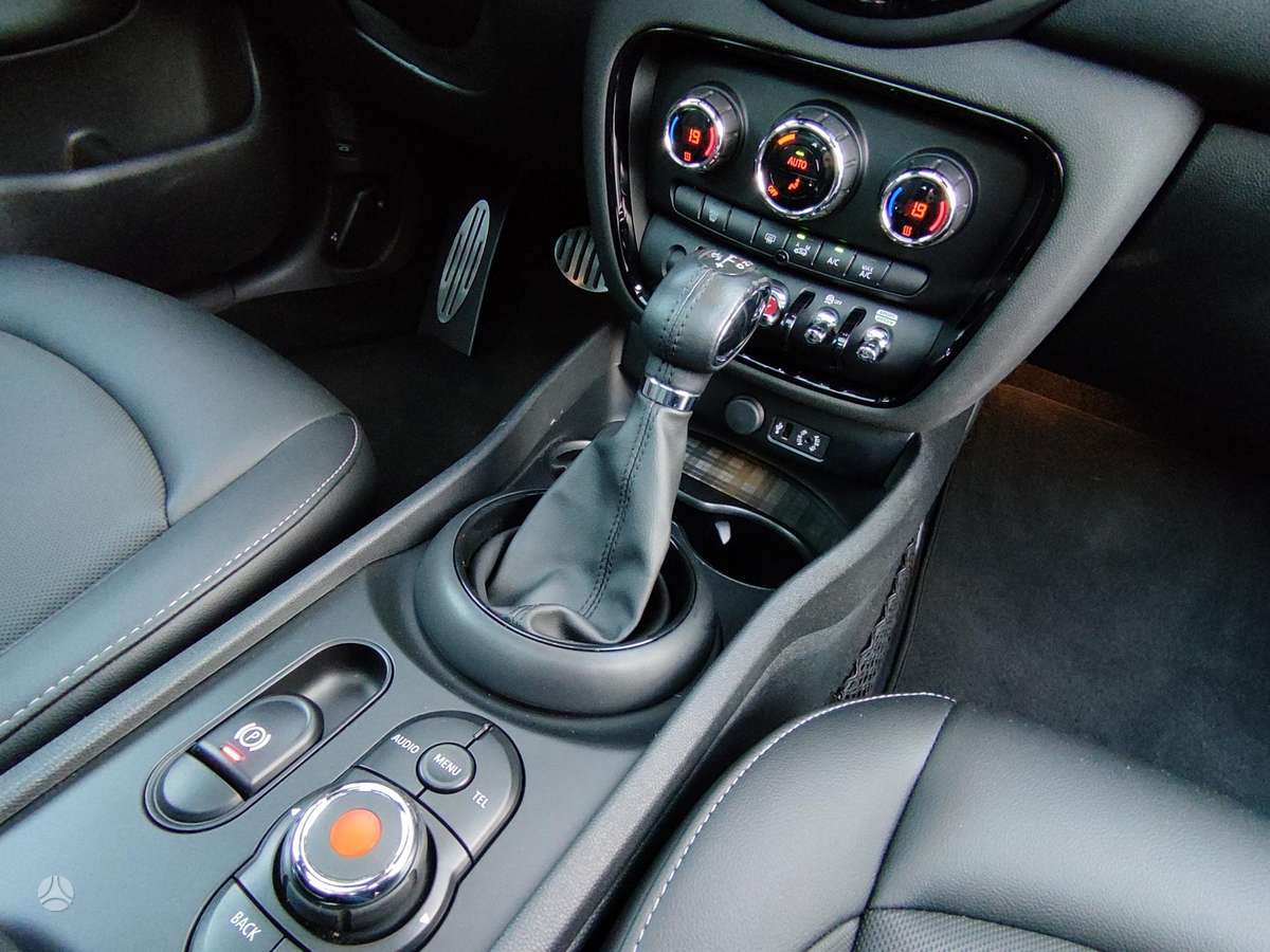 Mini Clubman, 1.5 l., Универсал