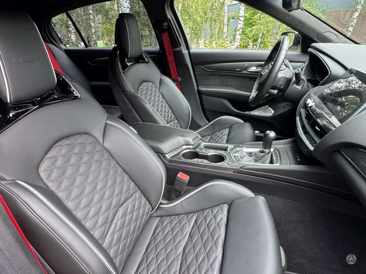 Cadillac CT5, 6.2 l., Седан