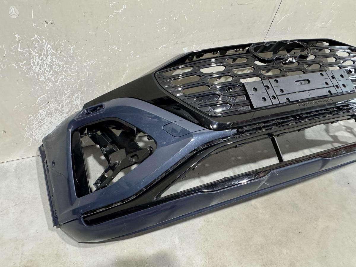 Audi Q8 e-tron bamperi