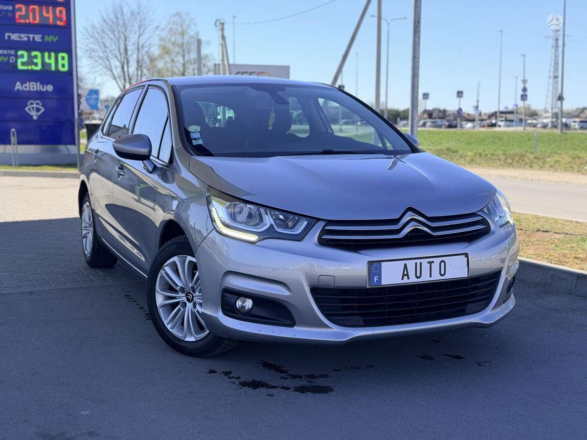 Citroen C4, 1.6 l., hatchback