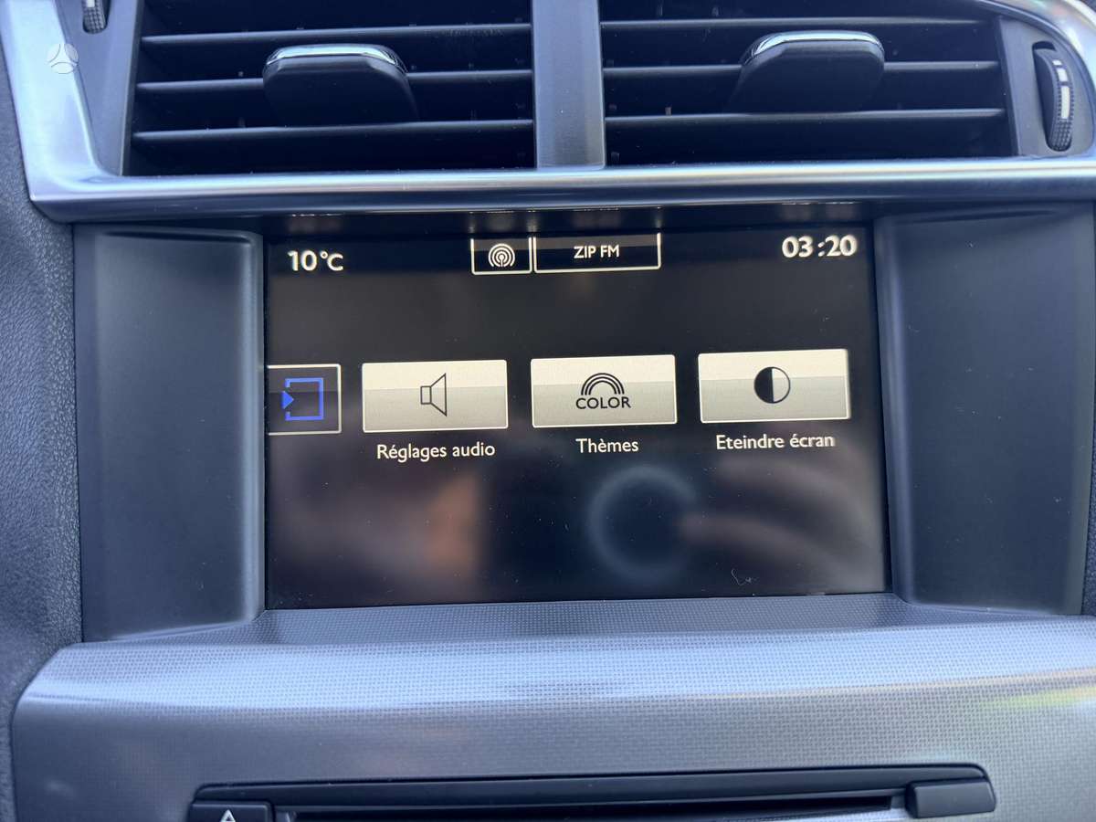 Citroen C4, 1.6 l., hatchback