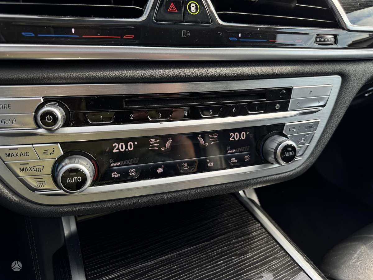 BMW 740, 3.0 l., sedanas