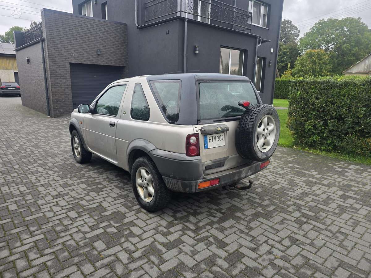 Land Rover Freelander, off-road / crossover