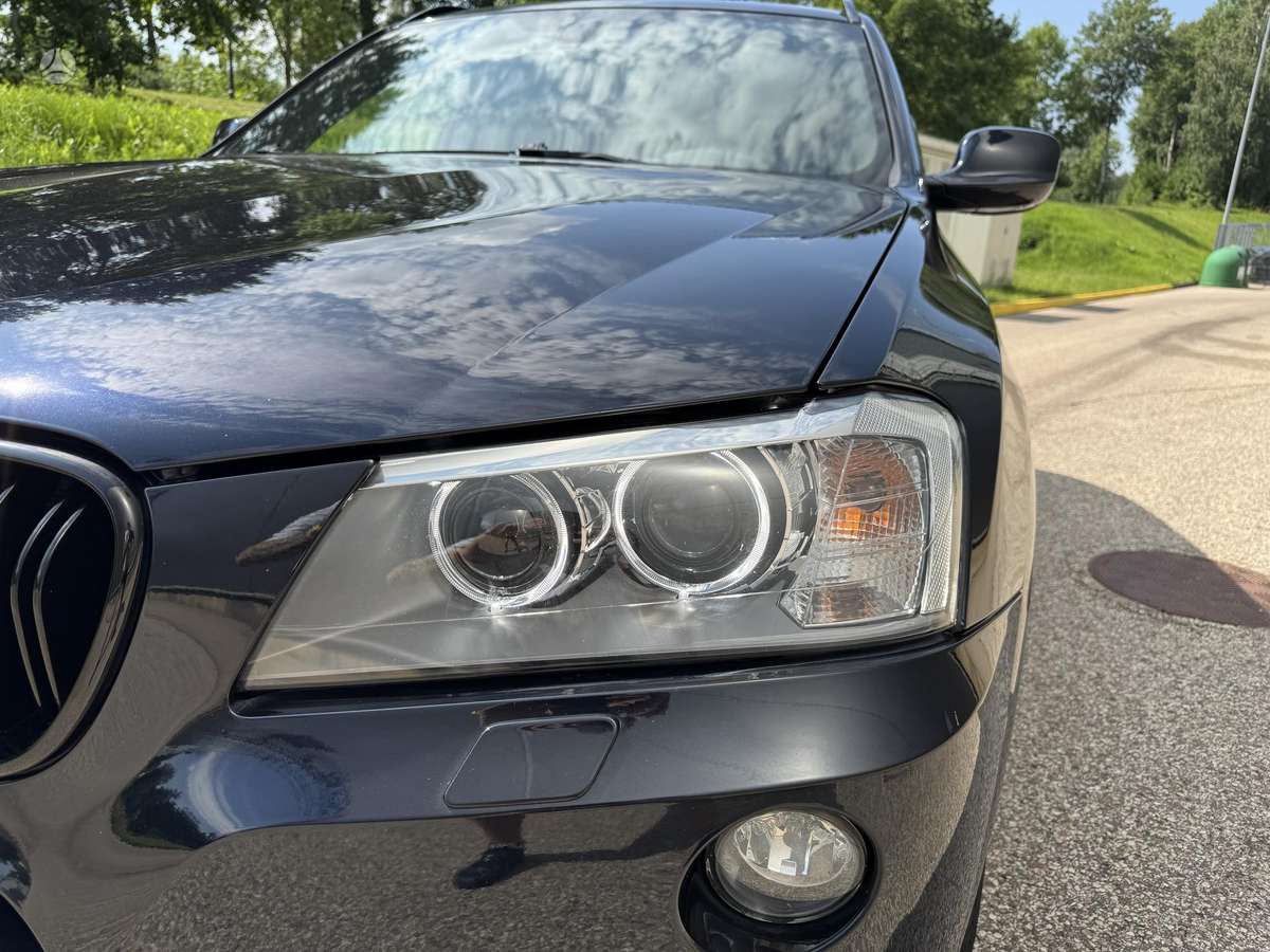 BMW X3, 2.0 l., off-road / crossover