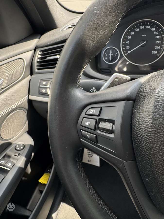BMW X3, 2.0 l., off-road / crossover