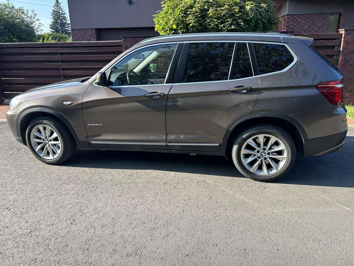 BMW X3, 3.0 l., off-road / crossover