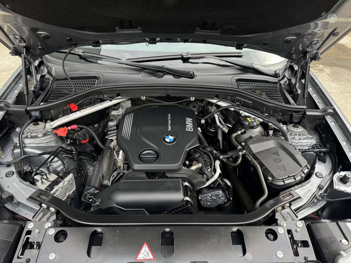 BMW X3, 2.0 l., off-road / crossover