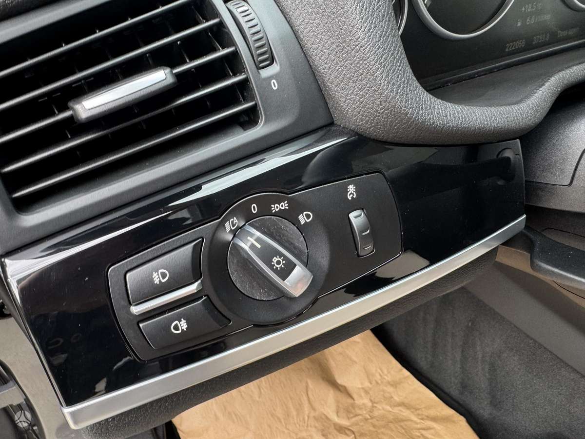 BMW X3, 2.0 l., off-road / crossover