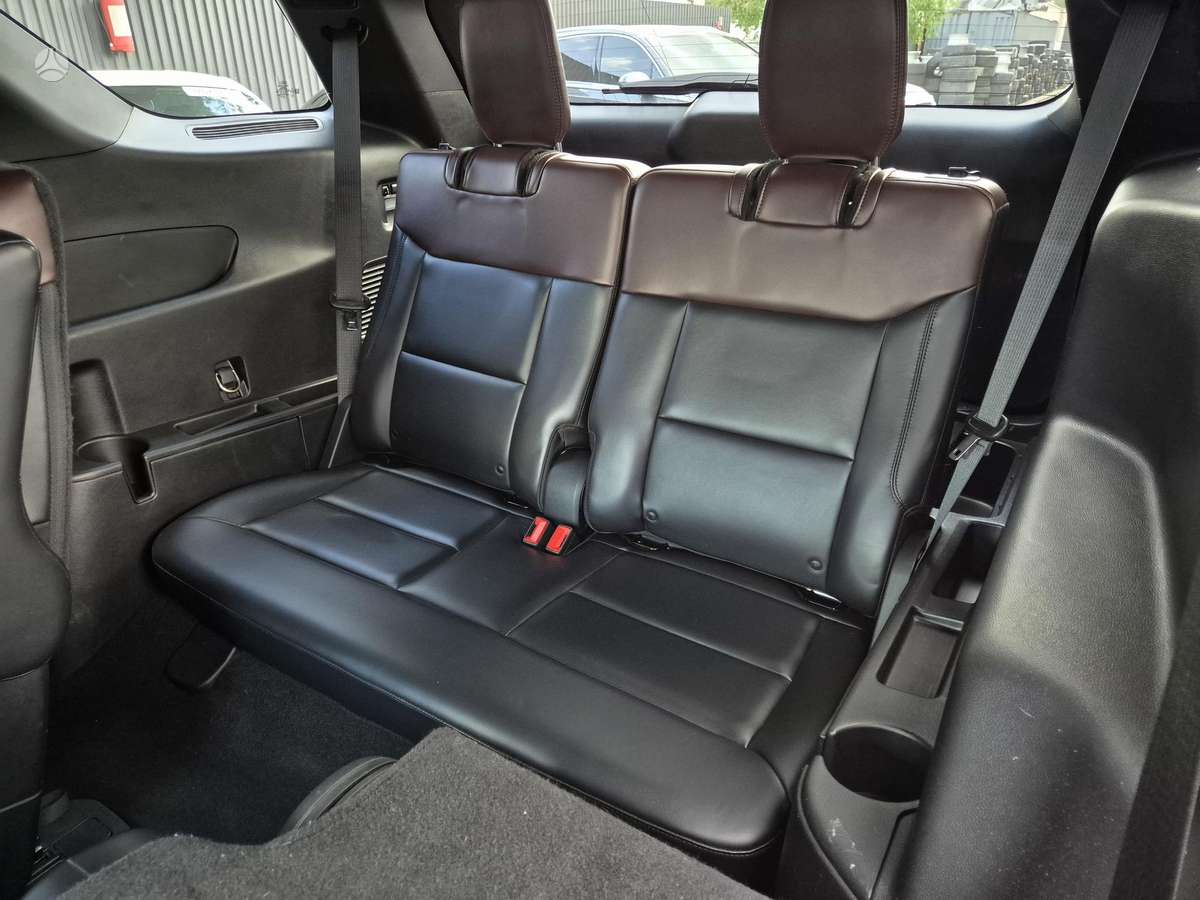 Ford Explorer, 3.0 l., off-road / crossover
