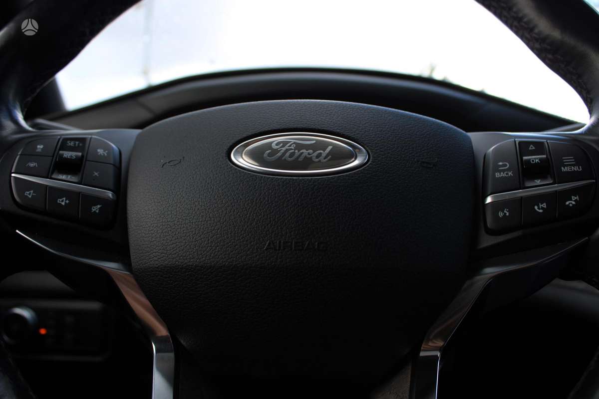 Ford Explorer, 3.0 l., off-road / crossover