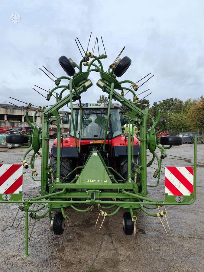 Krone KW 7.82, vartytuvai