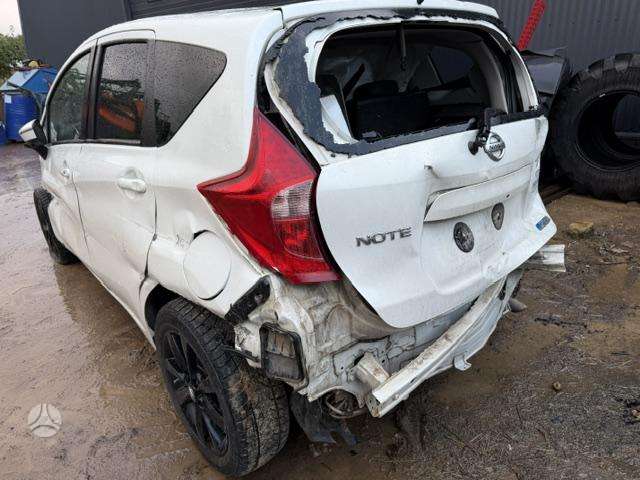 Nissan Note, 1.5 l., hatchback