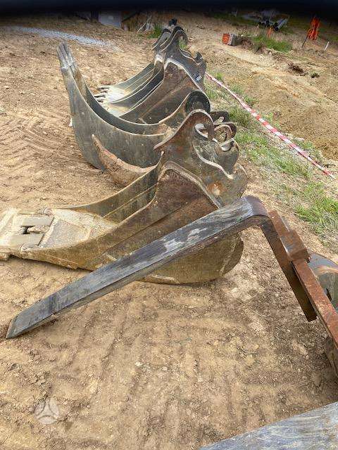 Mecalac 11 MWR, excavator