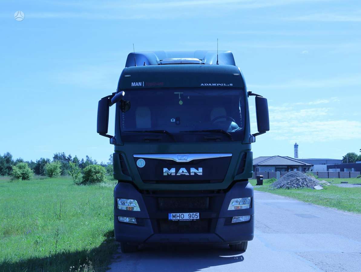 MAN TGX, double sleeper