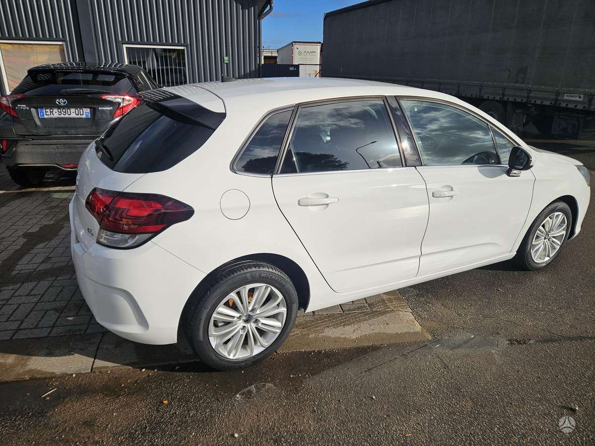Citroen C4, 1.6 l., Хэтчбек