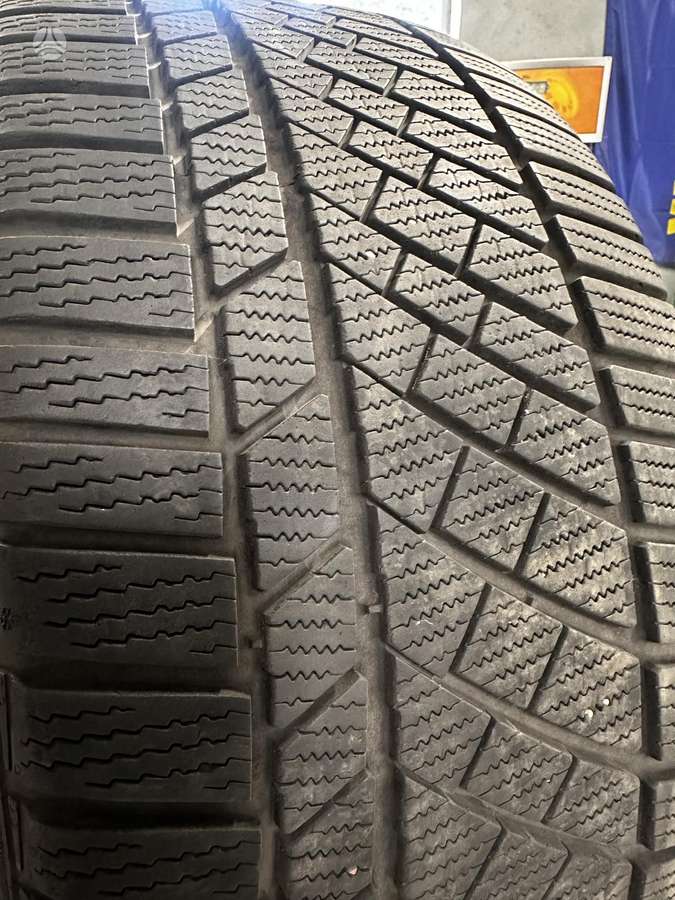 Continental, žieminės 255/35 R19
