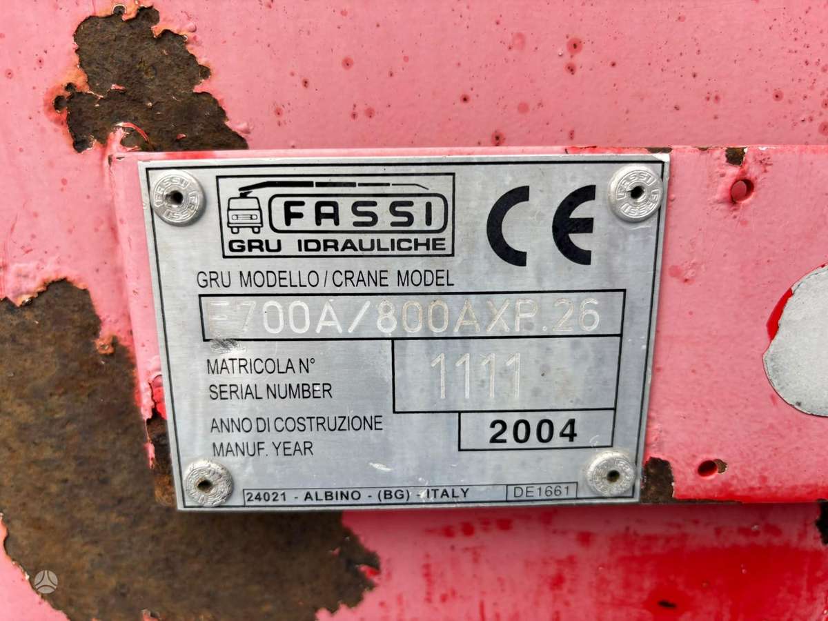 Scania R 124 470 8x2*6, с краном